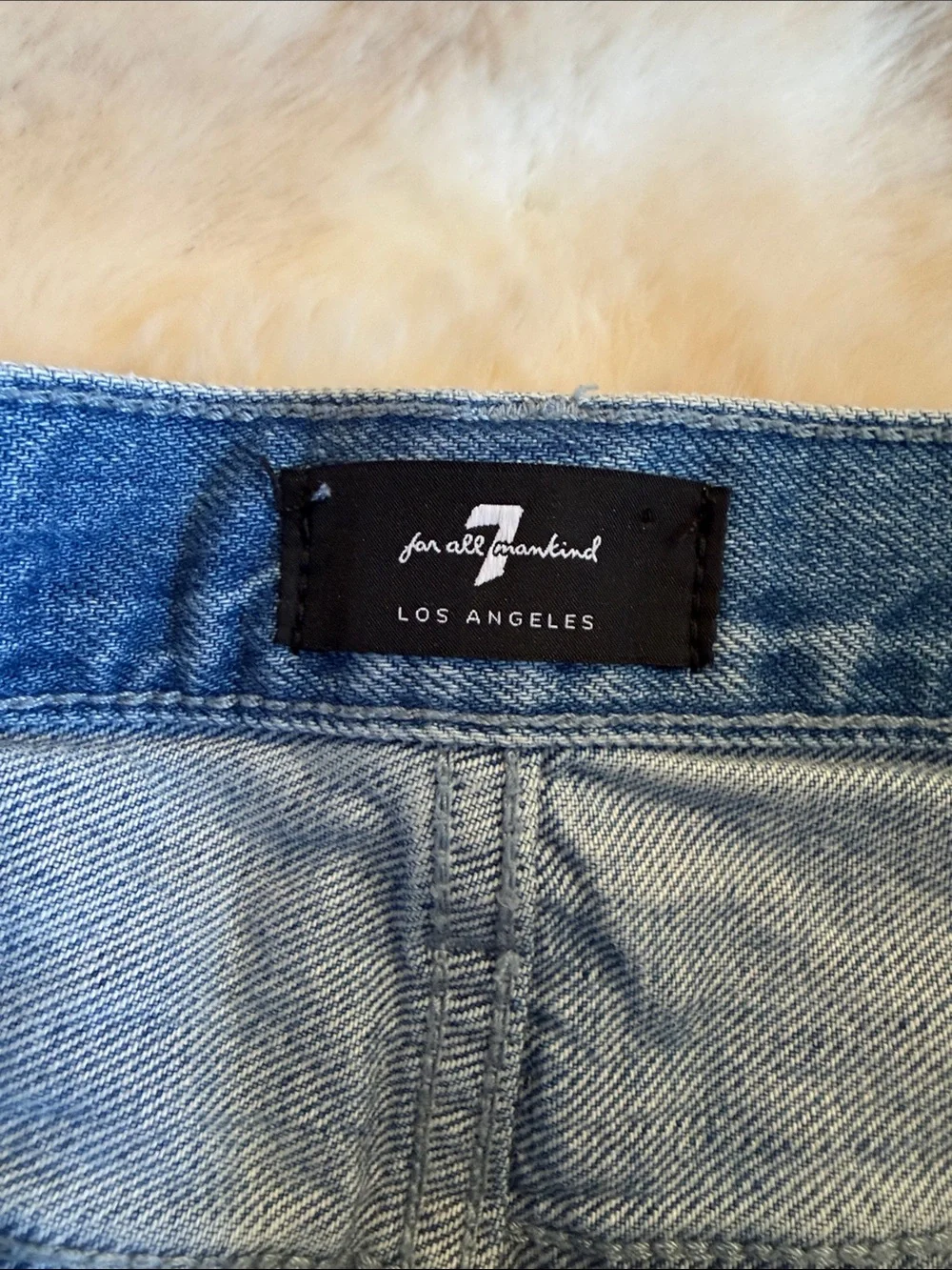 7 for all mankind denim mini skirt distressed hemline light wash size 29 - Picture 4 of 11